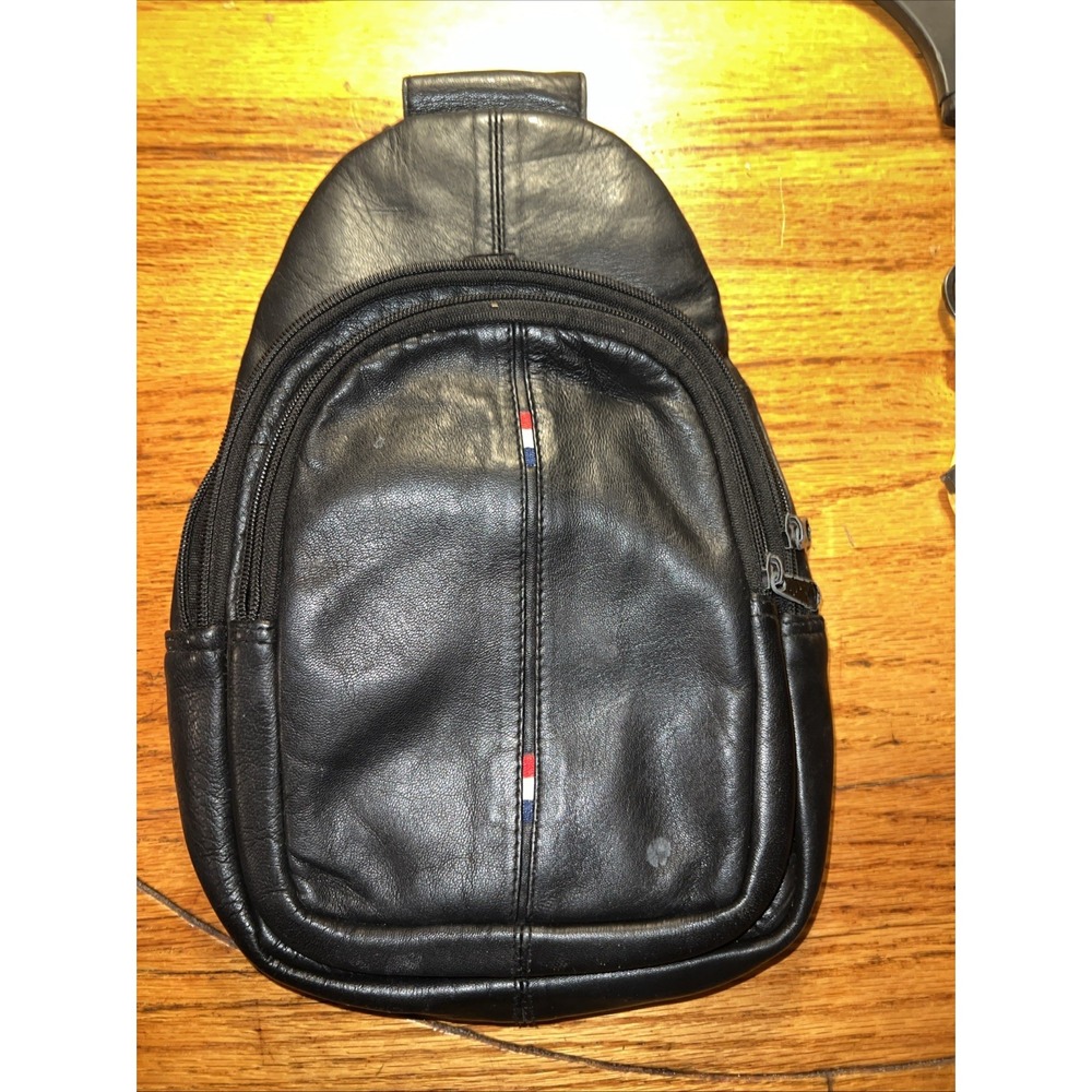 Montauk leather club men's crossbody bag black P03 - Picture 1 of 6